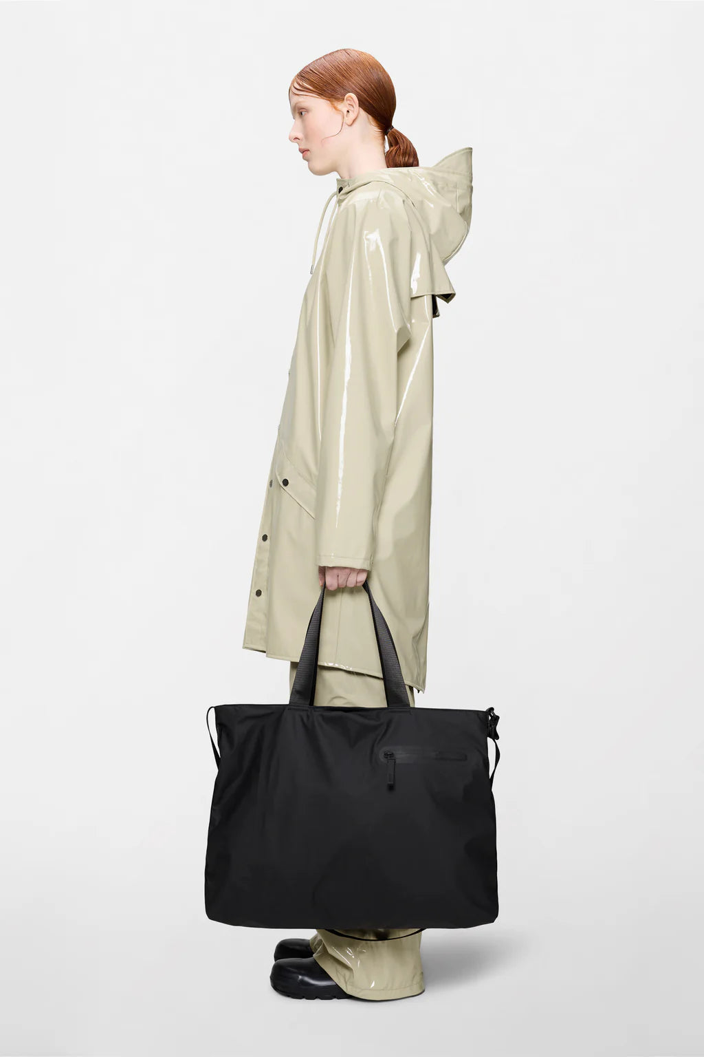 Dash Black Messenger Tote Bag