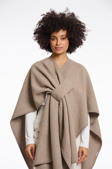 Marwa woven cape in Toffee