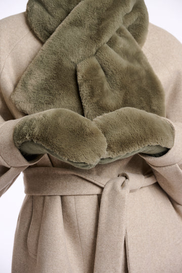 Oxo faux fur gloves