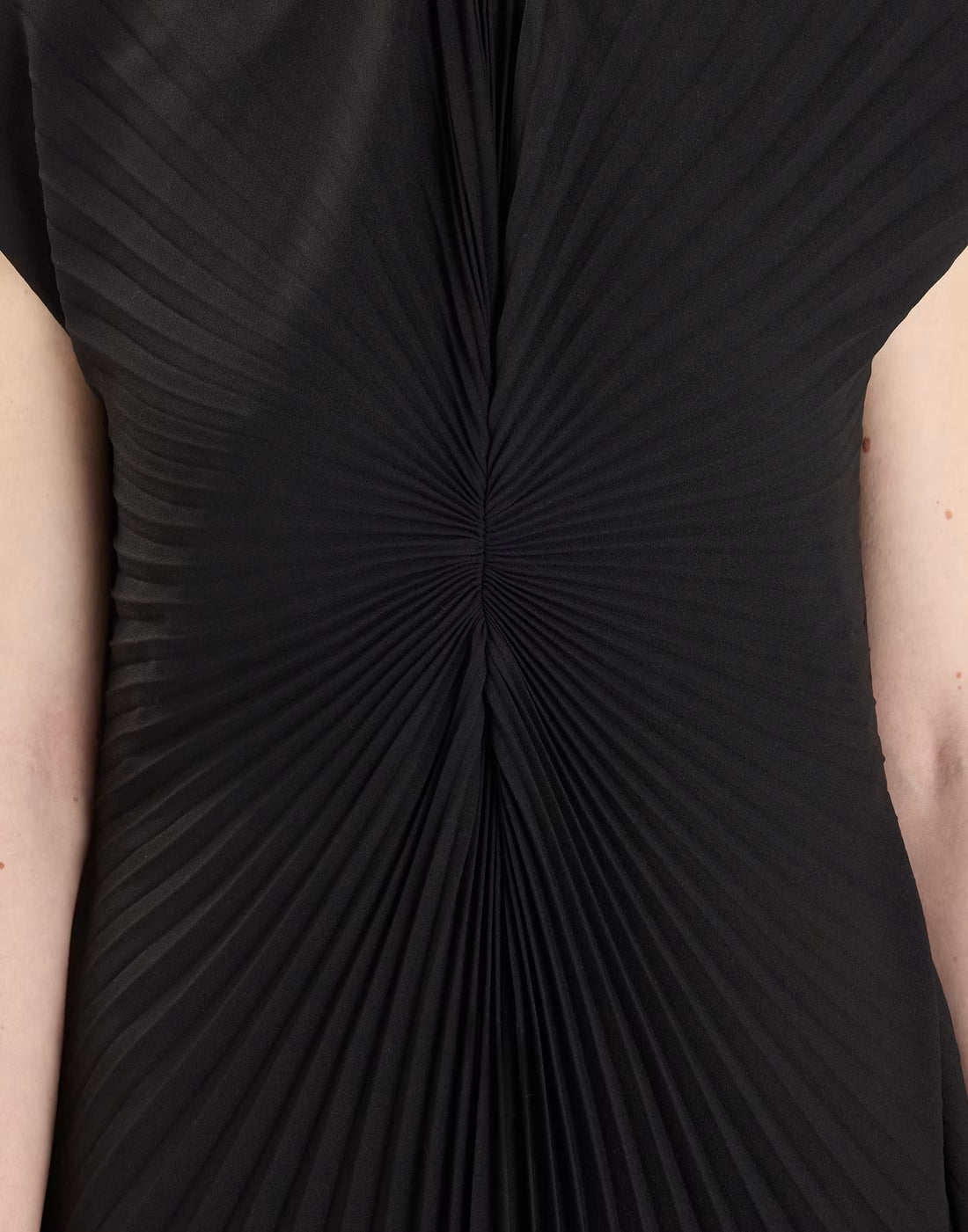 Morale Black Crepe Pleated Dress | HIGH Couture