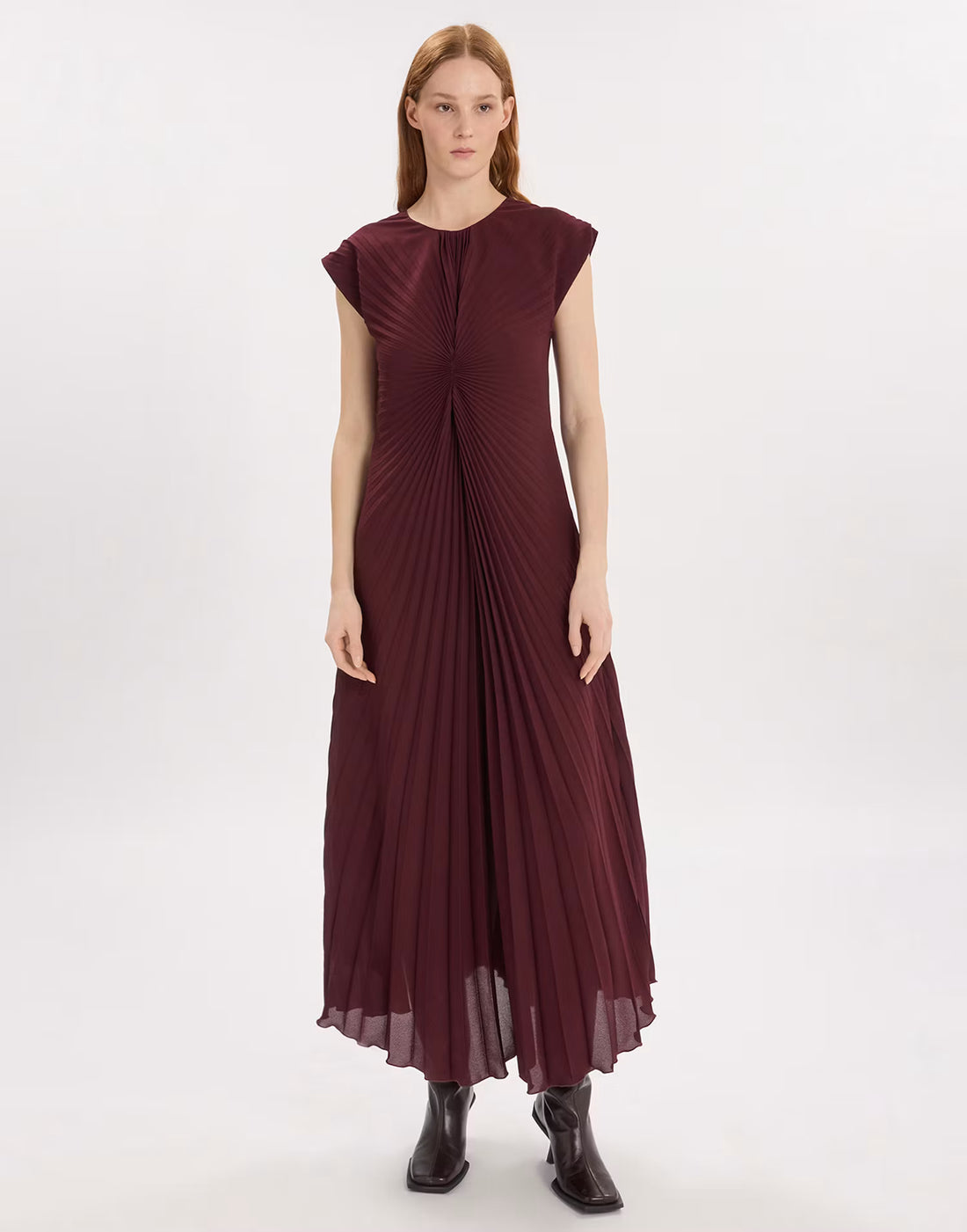 Morale red wine crepe pleated dress by HIGH
