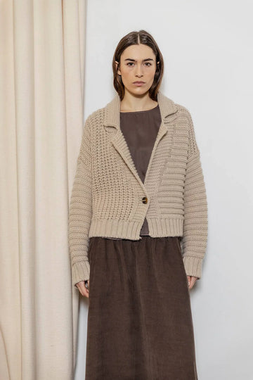 Sting Chunky Knit Sand Cardigan
