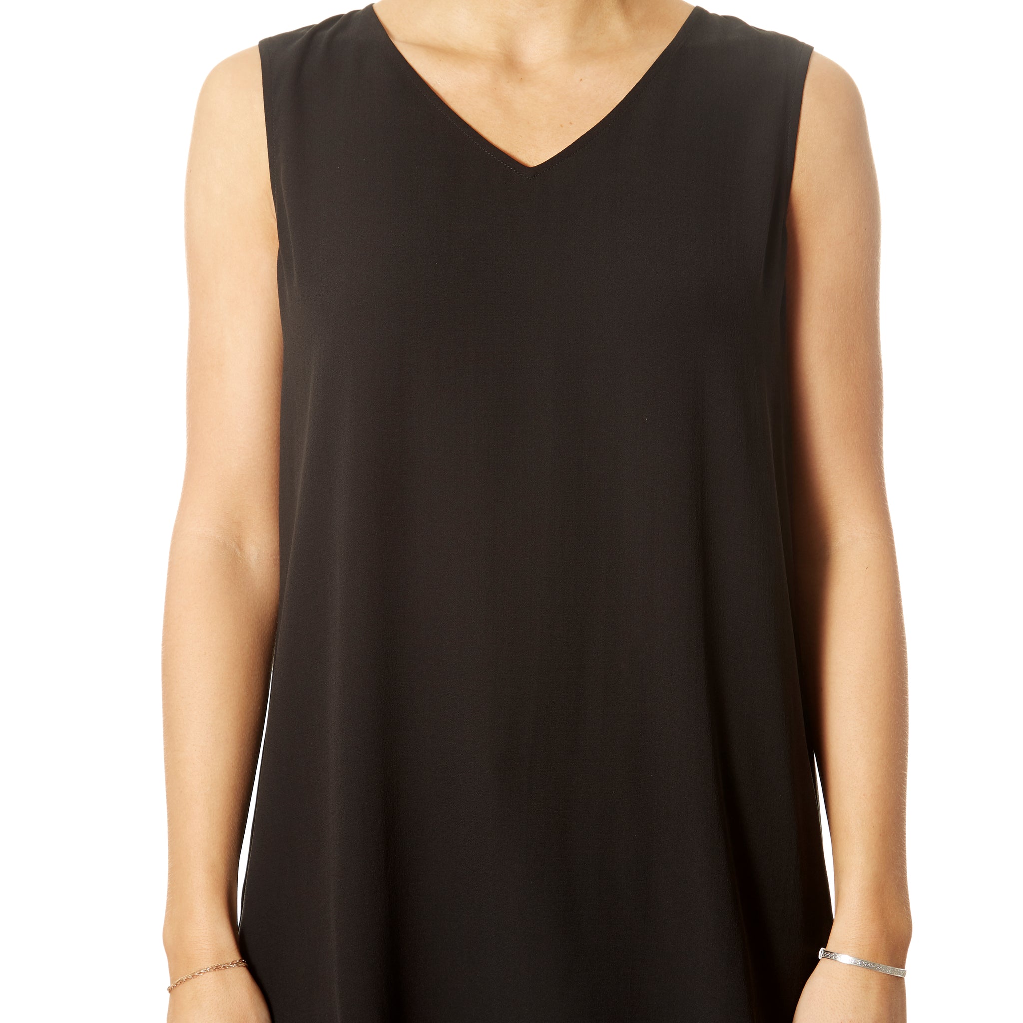 V-Neck Long Shell Black Top - Jessimara