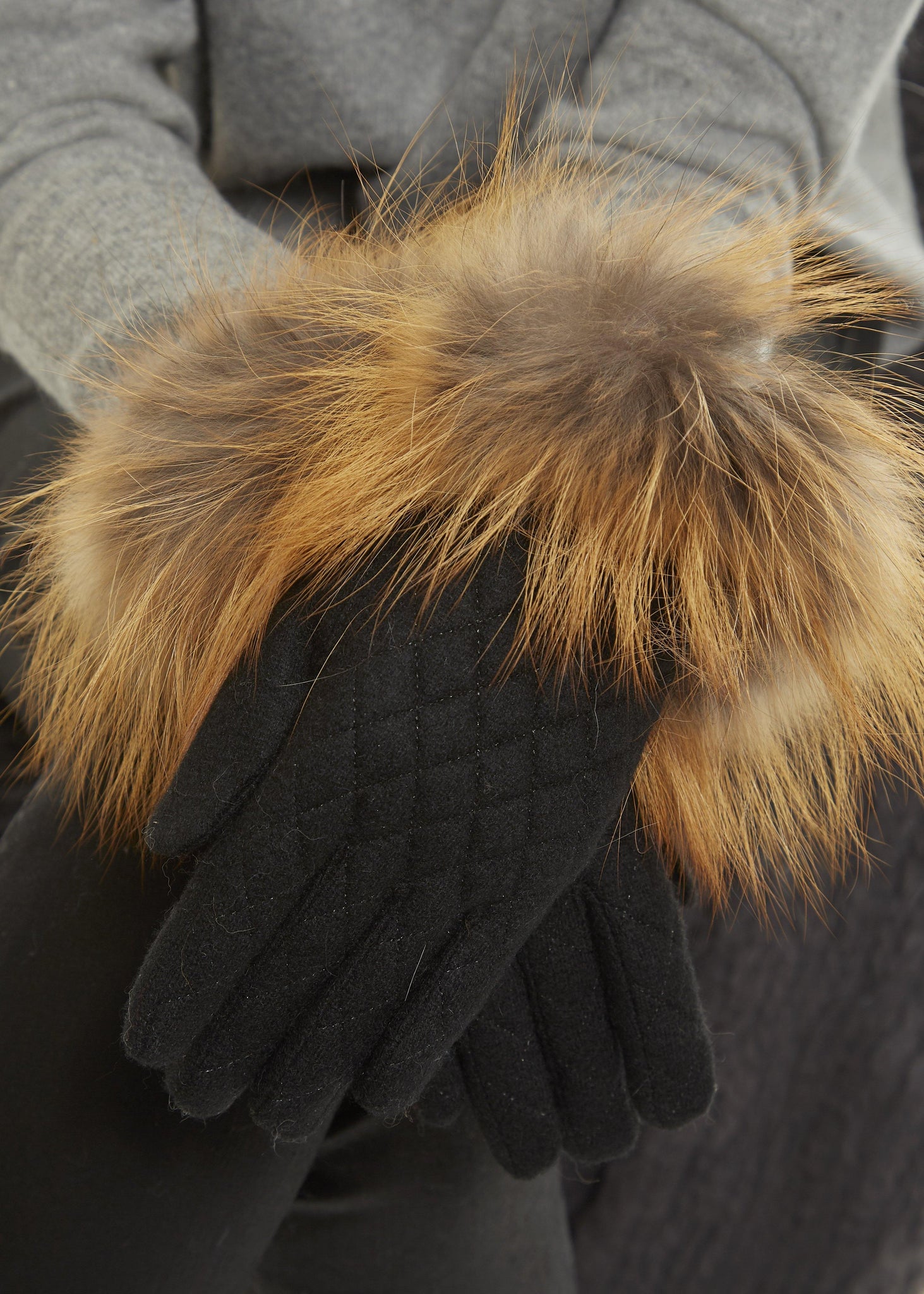 Black Quilted Gloves With Chestnut Colour Silver Fox - Jessimara