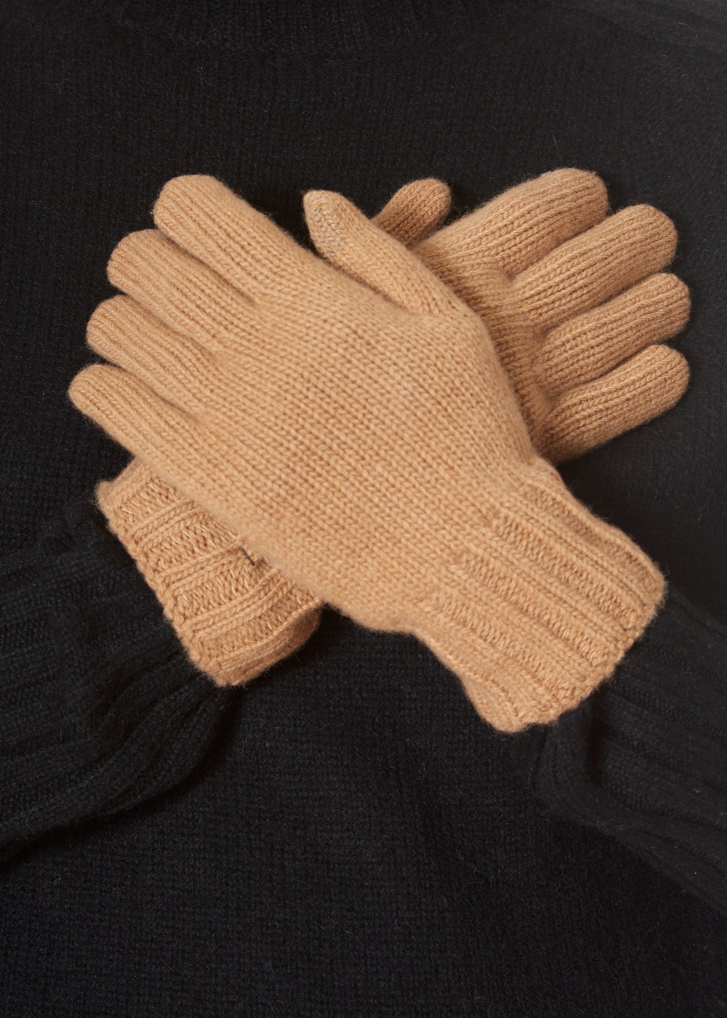 Santacana Camel Gloves 'Cashmere Blend' - Jessimara