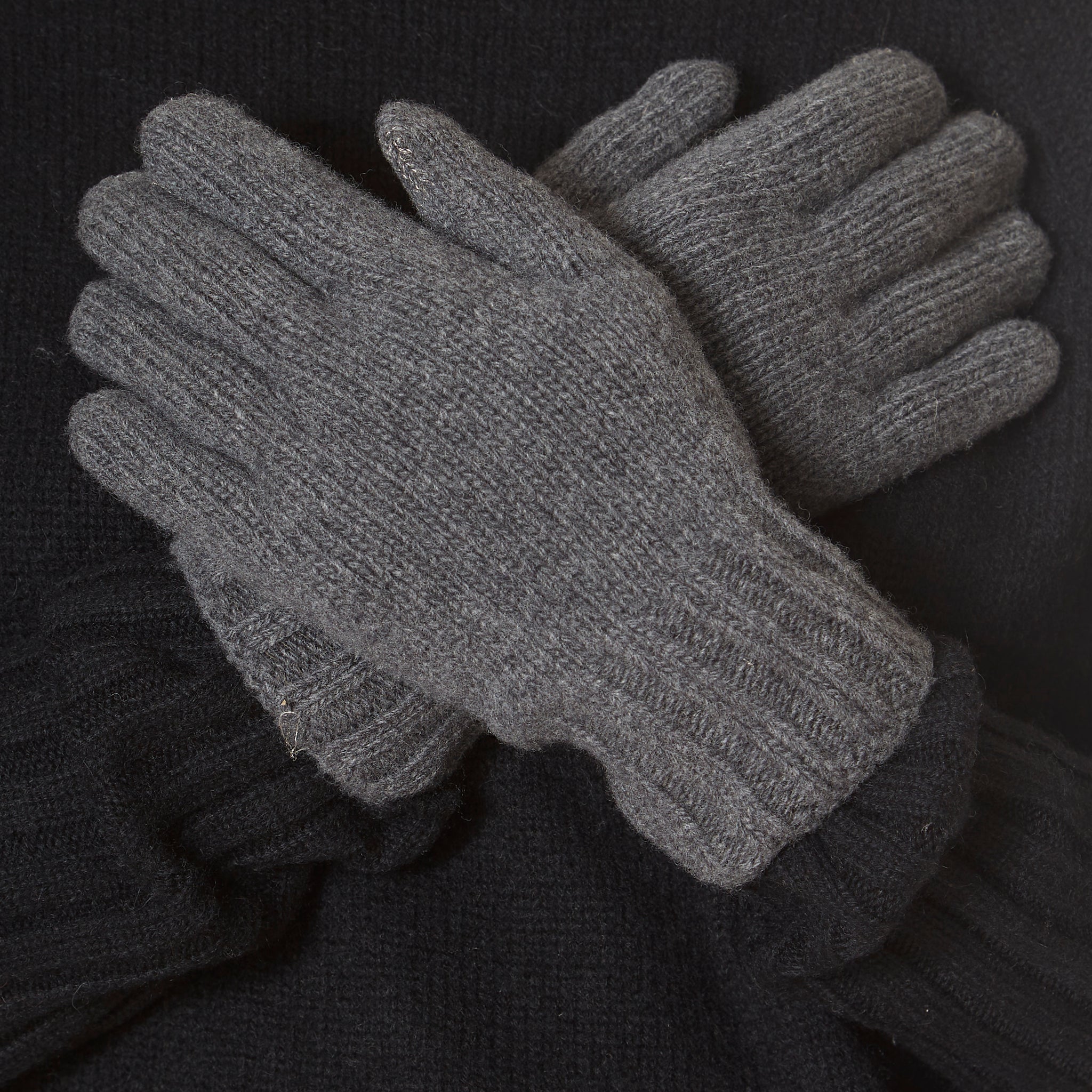 Santacana Men Dark Grey Gloves 'Cashmere Blend' - Jessimara