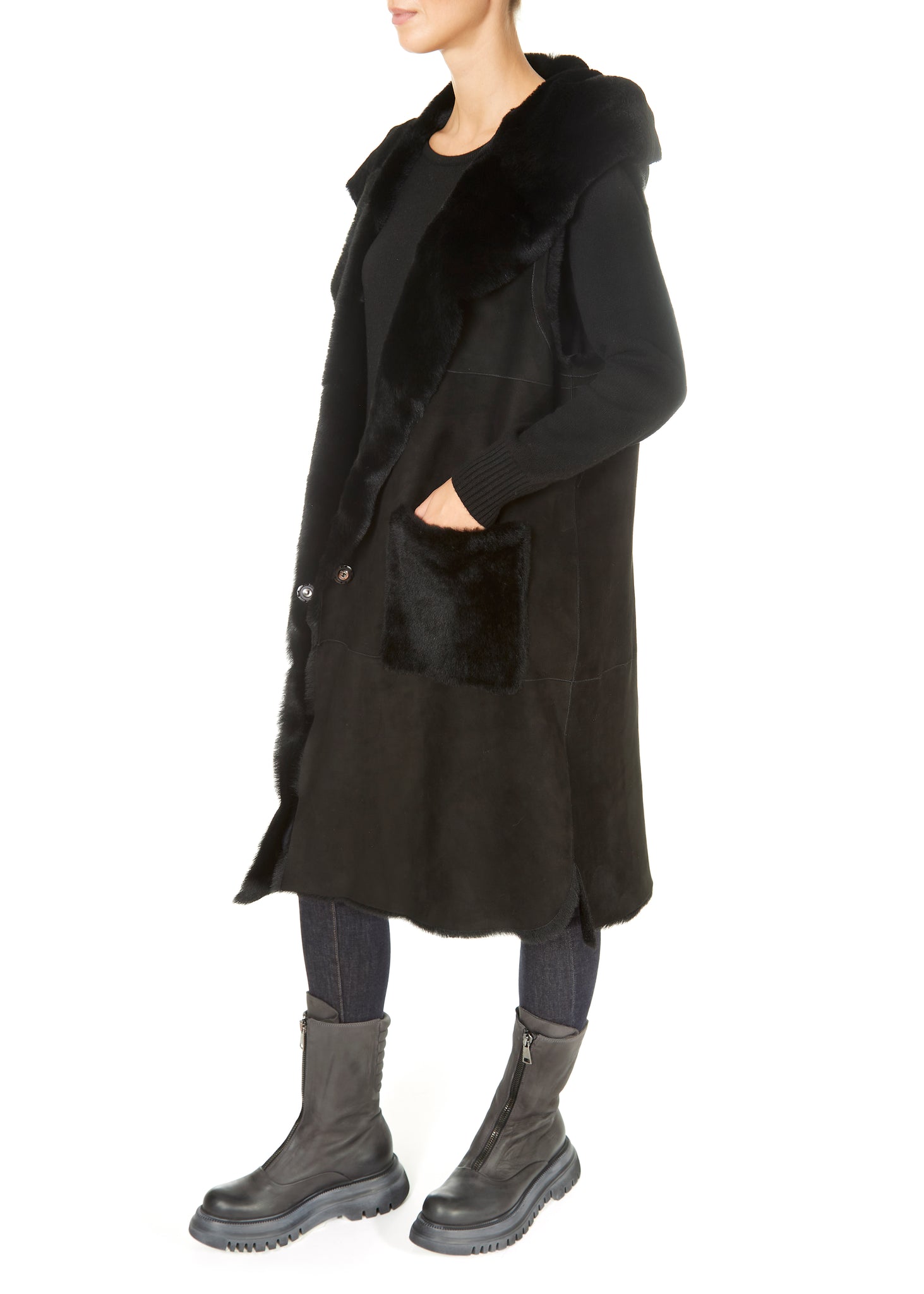 Suprema 'Black Reversible Sheepskin Gilet' - Jessimara