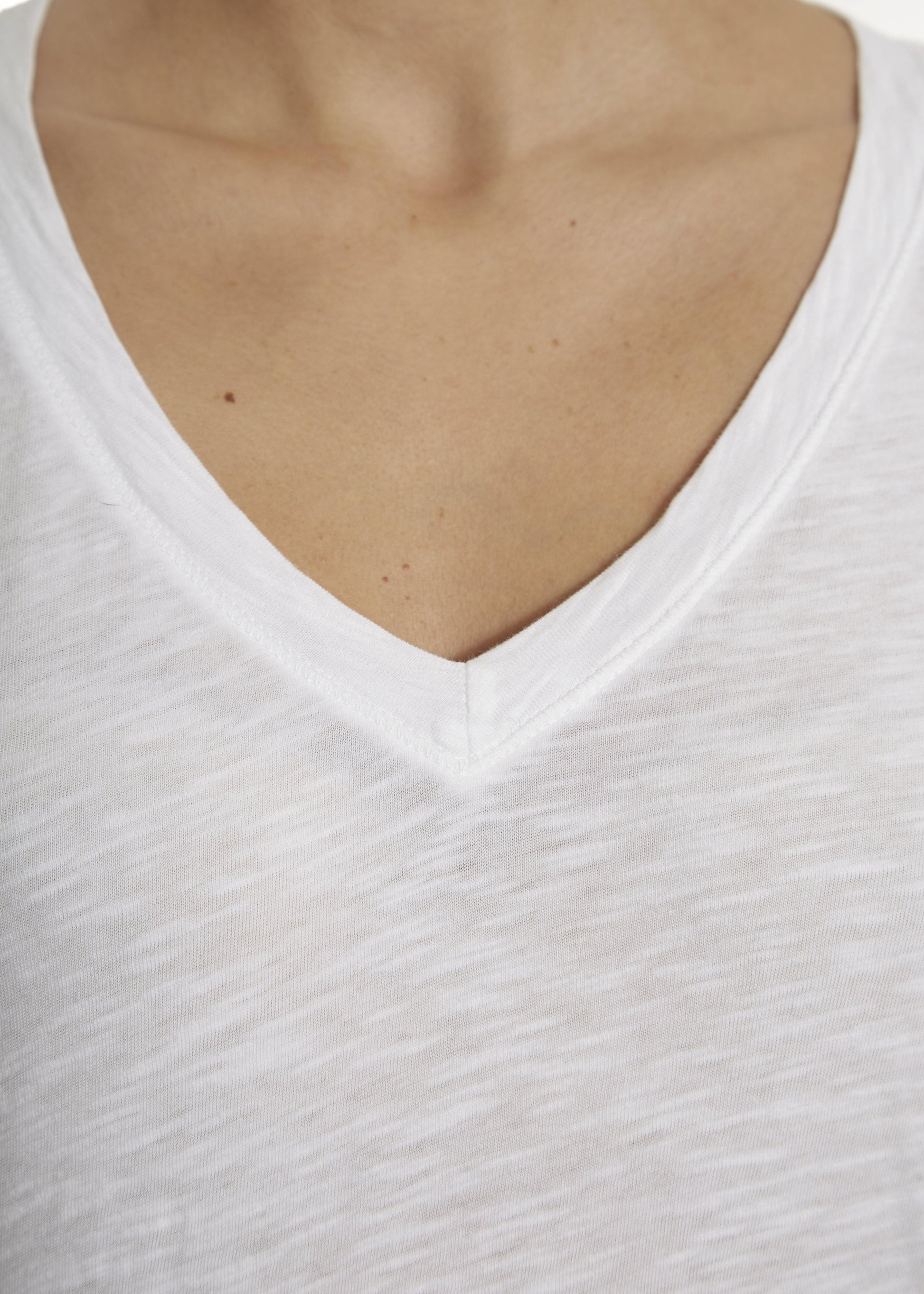 'Blaire' White V-Neck Shirt - Jessimara